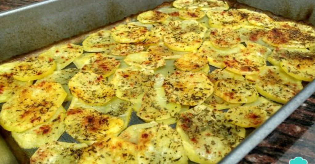 Sencilla Receta De Papas Al Horno Con Hierbas Aromáticas ¡Un Deleite Al ...